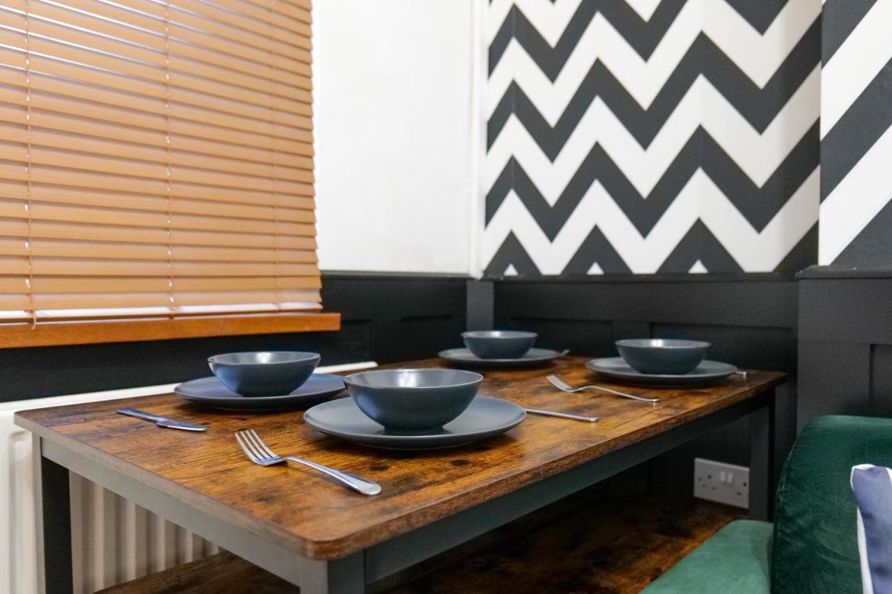 Broadway Belfast! Central Location! Sleeps 6! Екстериор снимка