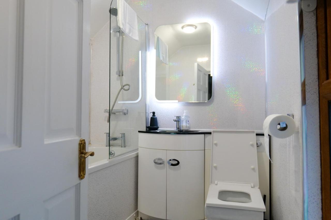 Broadway Belfast! Central Location! Sleeps 6! Екстериор снимка